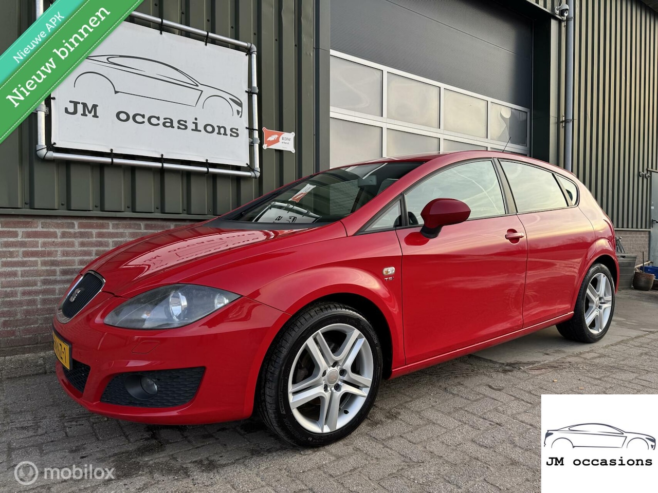 Seat Leon - 1.2 TSI Ecomotive high Businessline|Cruise|Clima|pdc - AutoWereld.nl