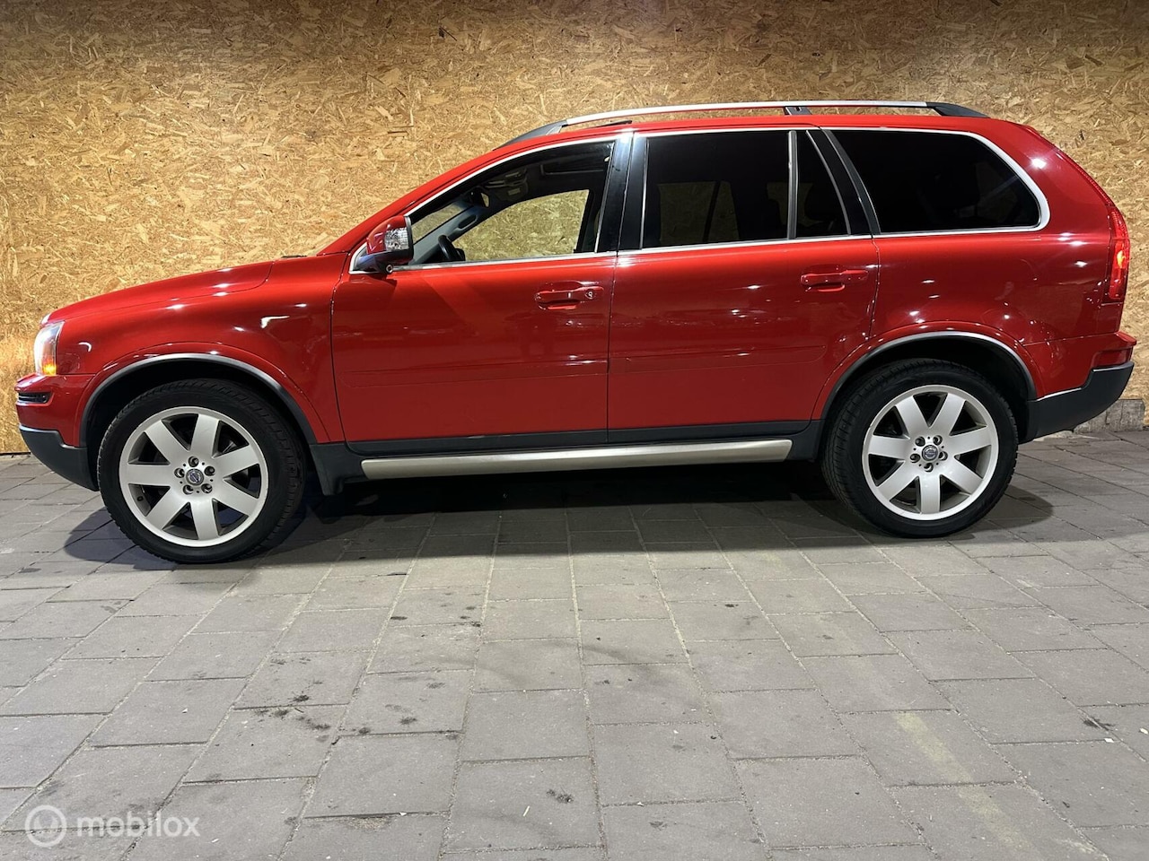 Volvo XC90 - 4.4 V8 Sport - 7-pers. - dealer onderh. - s/k dak - AutoWereld.nl