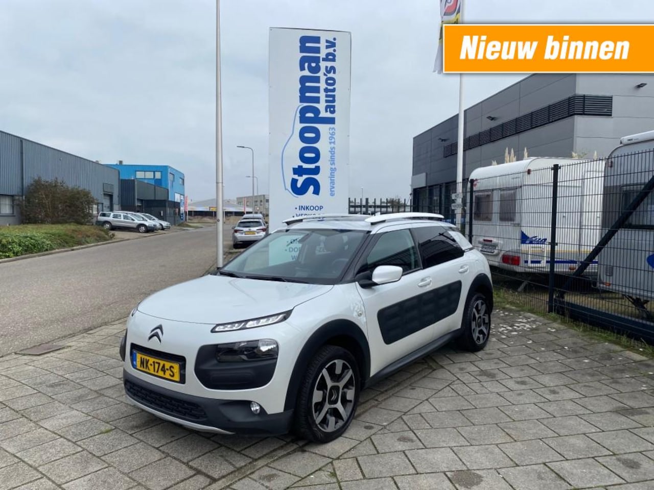 Citroën C4 Cactus - 1.2 Rip Curl Clima Cruise Pano Navi - AutoWereld.nl