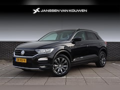 Volkswagen T-Roc - 1.5 TSI Style * Apple Carplay * 4 Seizoenen Banden * Clima