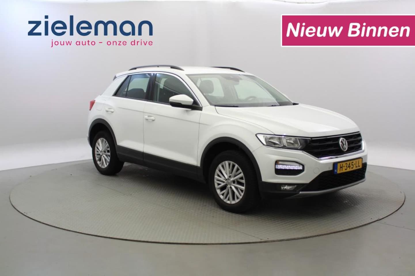 Volkswagen T-Roc - 1.0 TSI Style - Navi, Carplay - AutoWereld.nl