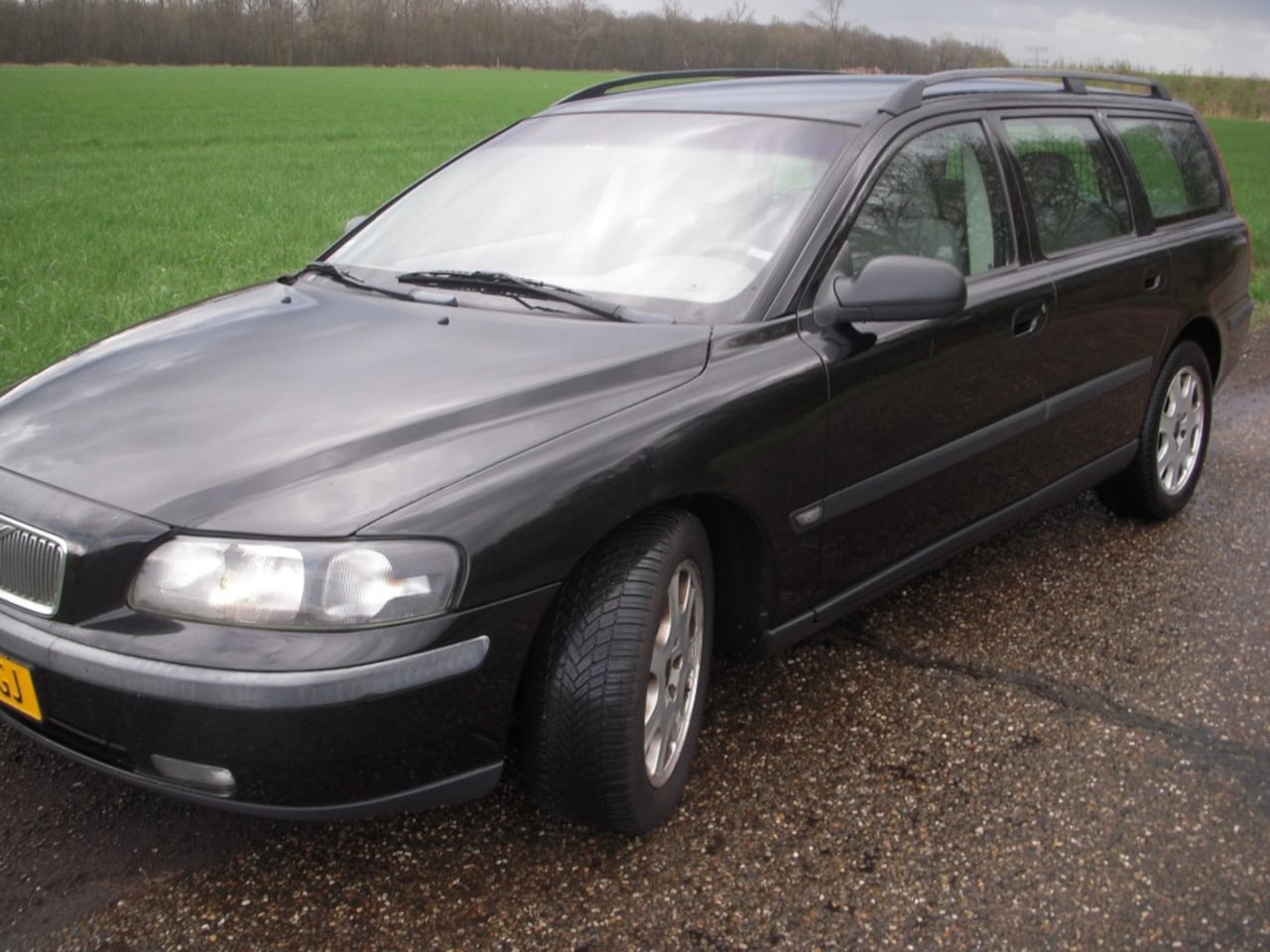 Volvo V70 - 2.4 COMFORT LINE LPG-G3 Nog 15 va 1950 e - AutoWereld.nl