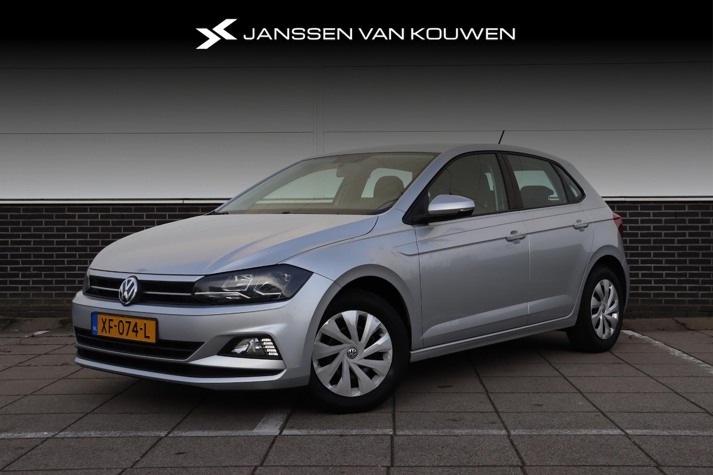 Volkswagen Polo - 1.0 TSI Comfortline Business Automaat Navigatie Airco Cruise Control - AutoWereld.nl