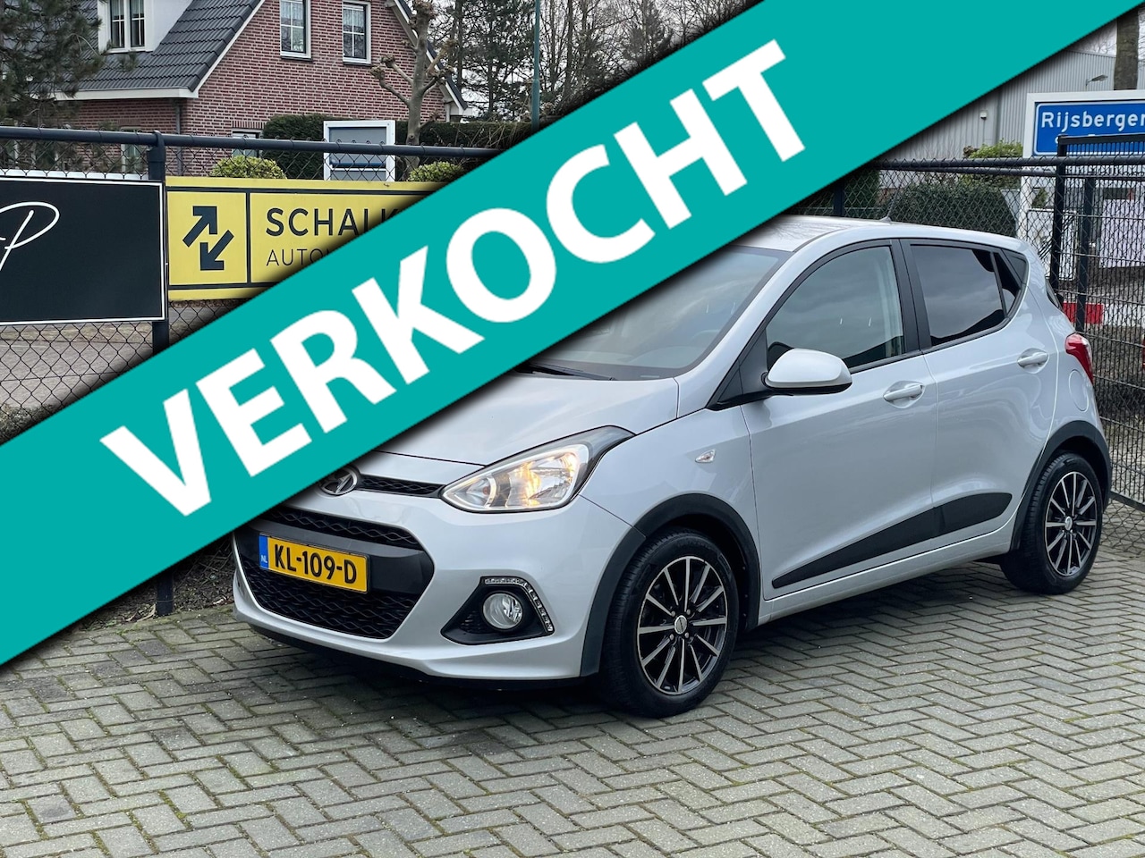 Hyundai i10 - 1.0i i-Premium|NAP|NW APK|Navi|Airco| - AutoWereld.nl