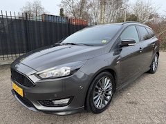 Ford Focus Wagon - 1.0 ST-Line 141 PK Stoelverw/Carplay/Navi/LMV/PDC