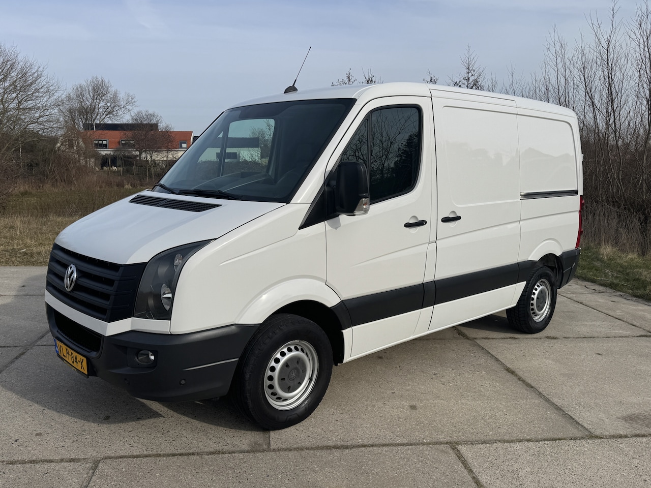 Volkswagen Crafter - 2.0TDI 109pk L1 H1 airco cruise control EURO 6 - AutoWereld.nl