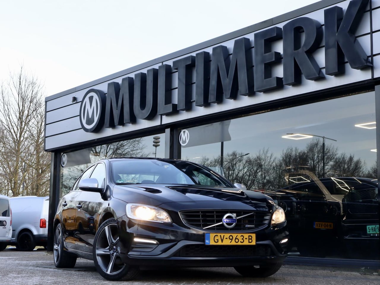 Volvo S60 - 1.6 T3 R-Design- Dealer onderhouden, 1e eigenaar!! - AutoWereld.nl