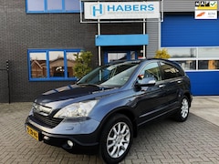 Honda CR-V - 2.0i Executive 150PK|Origineel NL|Navi|AUT|4x4|Trekhaak|PANO|StoelVW|Climate|Leder|Adaptiv