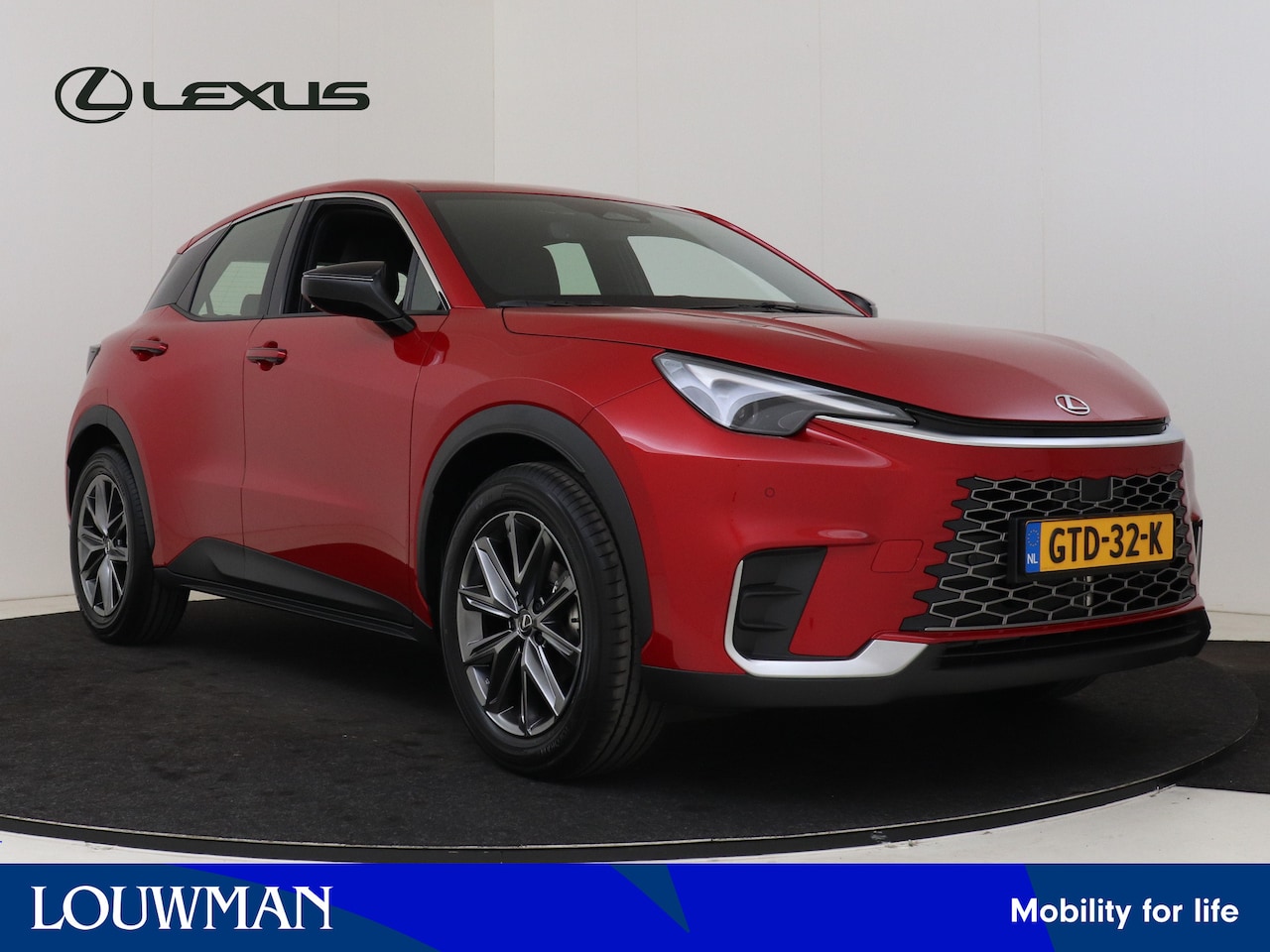 Lexus LBX - Elegant 2WD | Lederen Bekleding | Stoelverwarming | Apple Carplay & Android Auto | - AutoWereld.nl