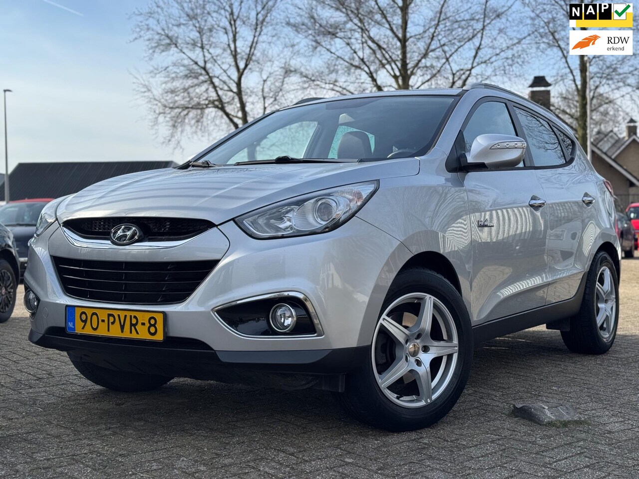 Hyundai ix35 - 1.6i GDI Style NAVI CLIMA NAP 141DKM NIEUWE APK - AutoWereld.nl