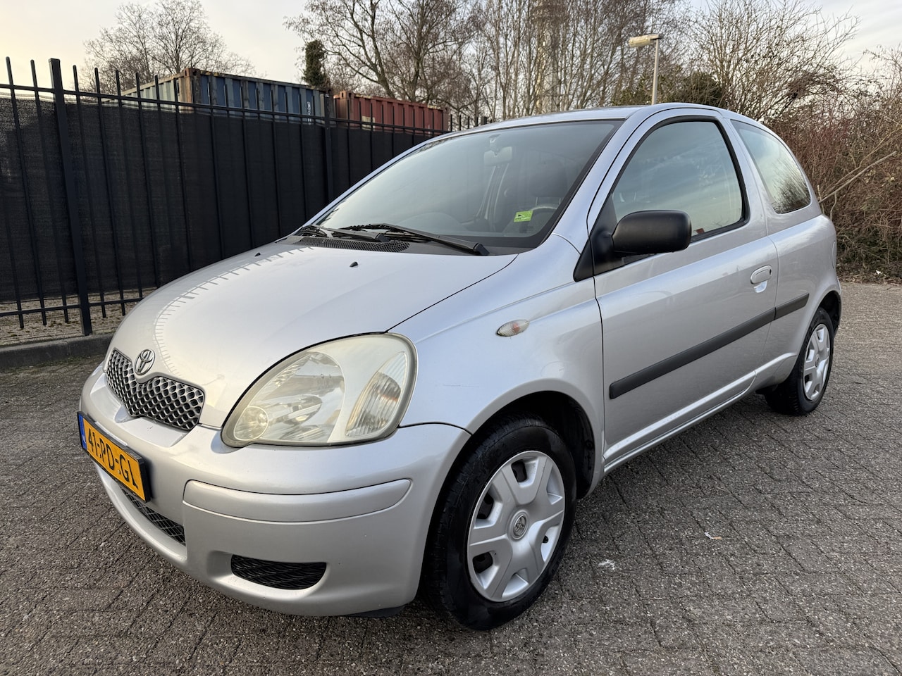 Toyota Yaris - 1.0 VVT-i Terra 3 Drs Strbkr NW APK - AutoWereld.nl