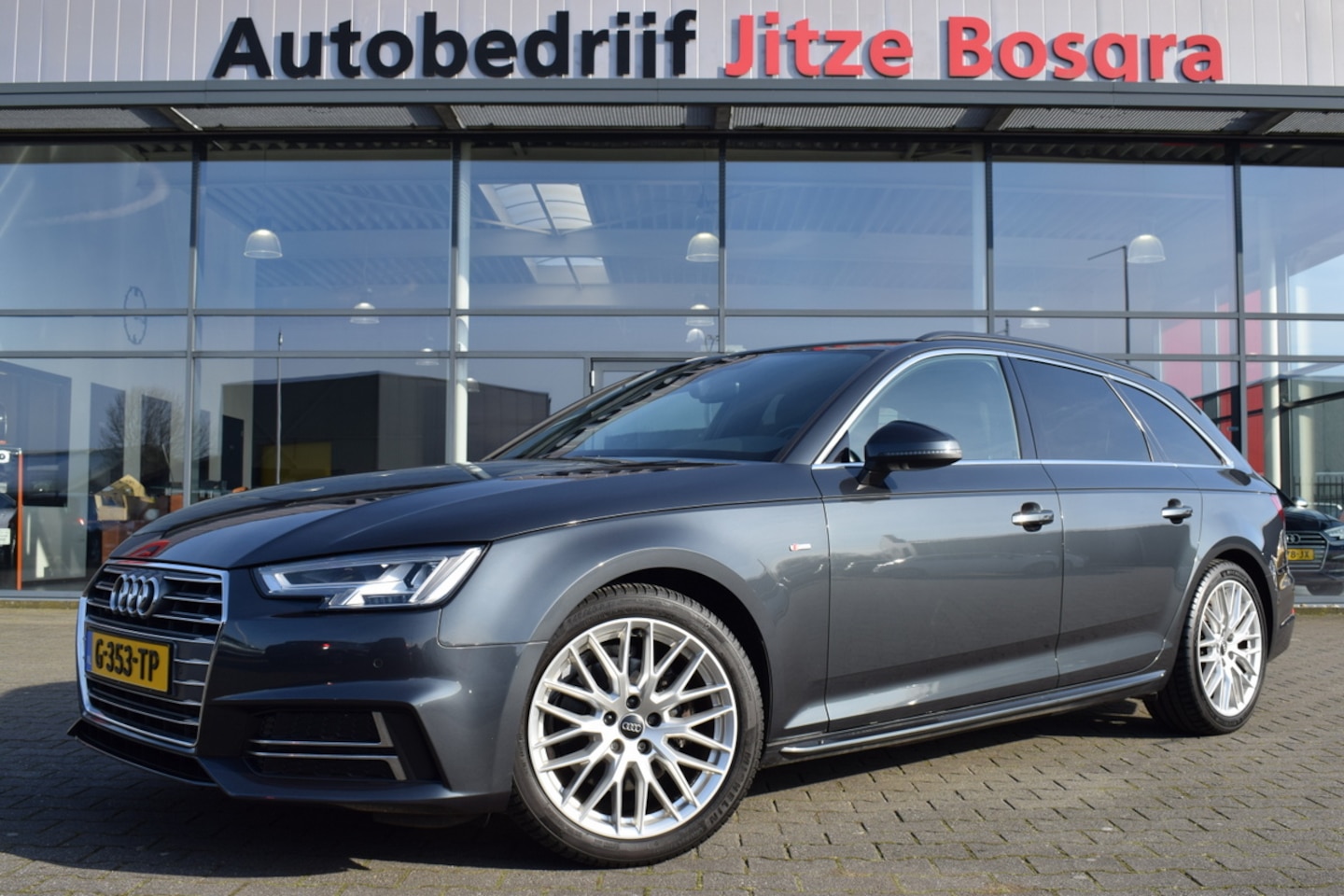 Audi A4 Avant - 2.0 TFSi 190pk Automaat Ultra Sport S-Line LED | Carplay | 2x S-Line | Sportstoelen | Full - AutoWereld.nl