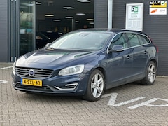 Volvo V60 - 2.4 D6 AWD Plug-In Hybrid Summum/PANO-DAK/LEDER/NAVI