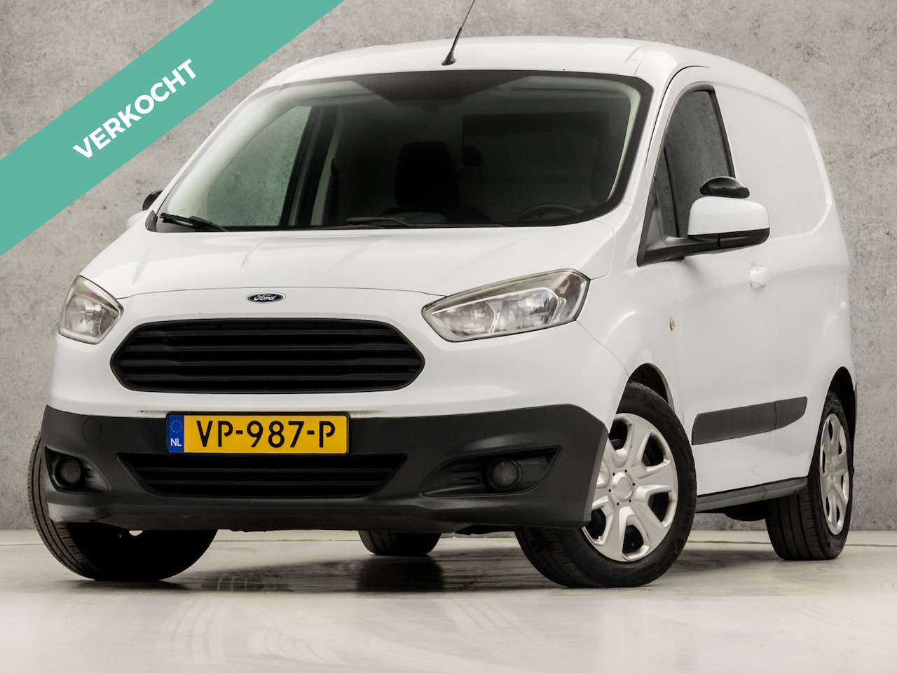 Ford Transit Courier - 1.5 TDCI Deluxe (NAVIGATIE, STOELVERWARMING, ELEK RAMEN, AIRCO, BLUETOOTH, NIEUWE APK, NIE - AutoWereld.nl