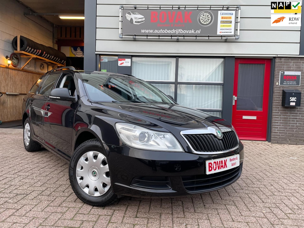 Skoda Octavia Combi - 1.4 TSI Elegance Business Line Combi - AutoWereld.nl