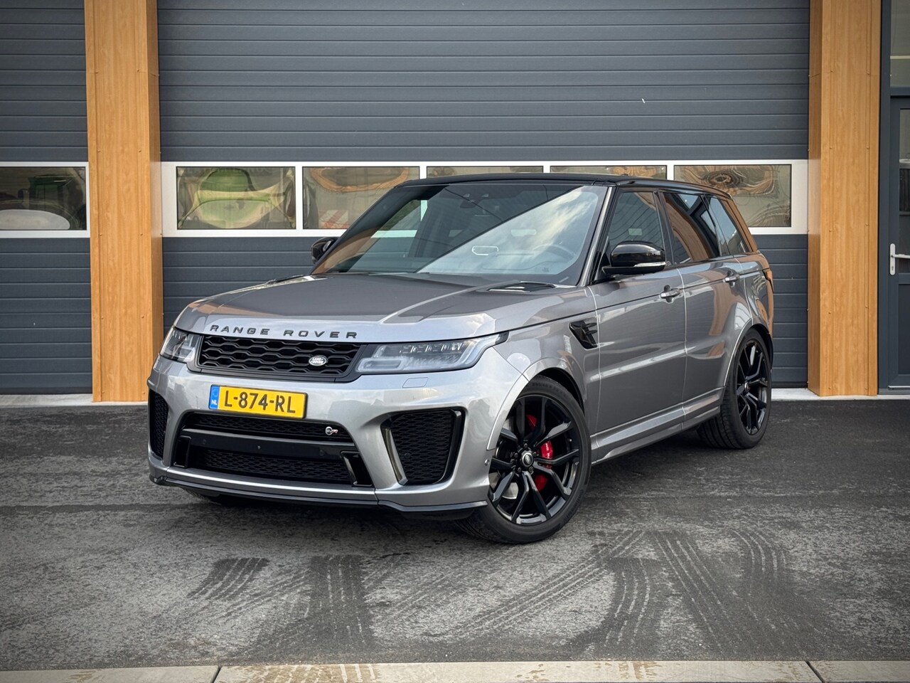 Land Rover Range Rover Sport - 5.0 V8 SC SVR 5.0 V8 SC SVR - AutoWereld.nl