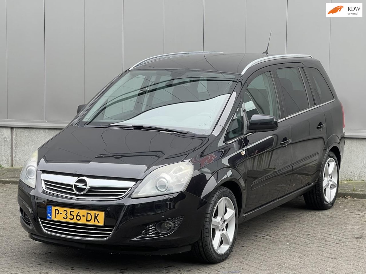 Opel Zafira - 2.2 Cosmo Full Options - Automaat - Navi - 7 Pers - Xenon etc - AutoWereld.nl