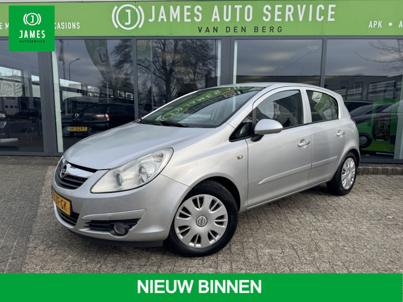 Opel Corsa - 1.2-16V Enjoy 1.2-16V Enjoy - AutoWereld.nl