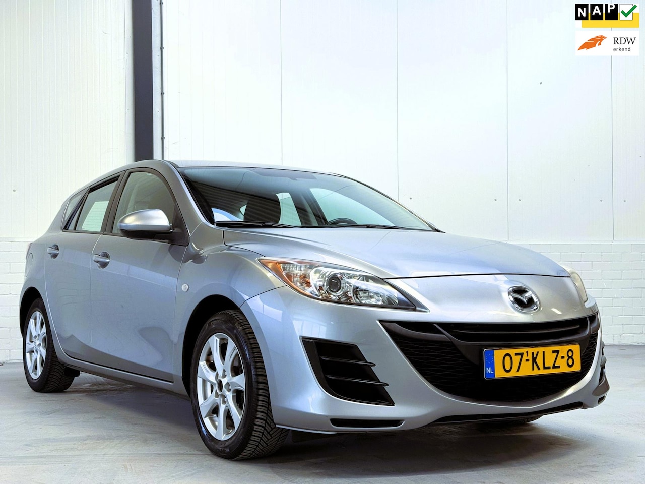 Mazda 3 - 1.6 Business Dealer O.H - AutoWereld.nl