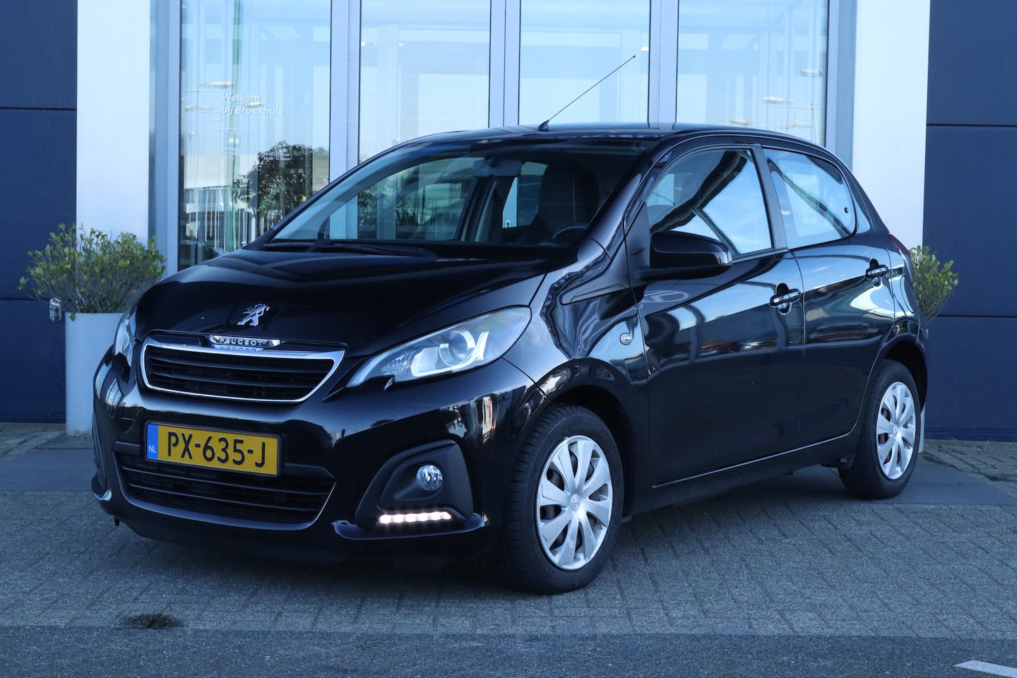 Peugeot 108 - 1.0 e-VTi Active | Airco | Radio | Bleutooth audio | Elektrische ramen - AutoWereld.nl