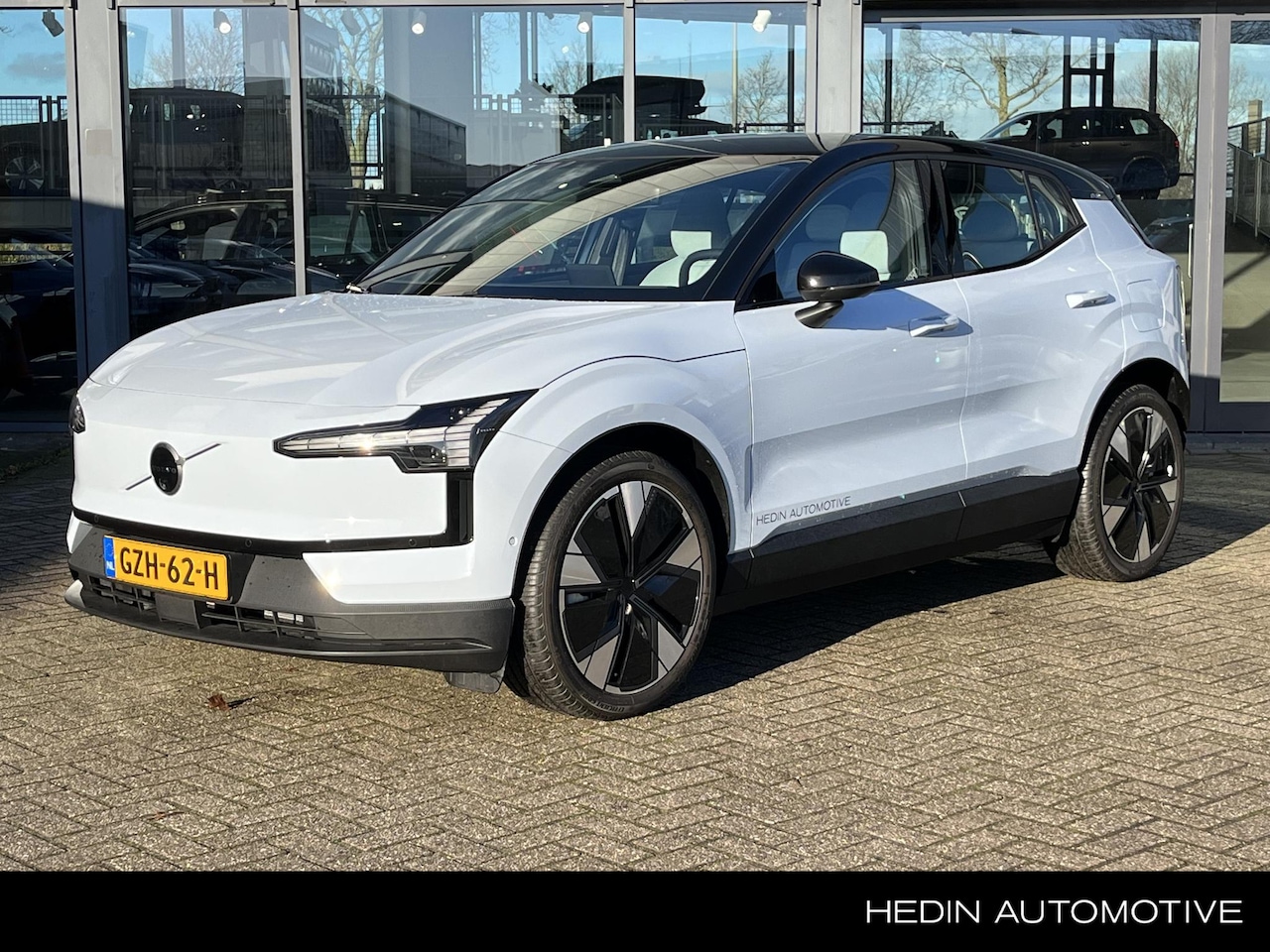 Volvo EX30 - Twin Motor Performance Ultra 69 kWh | 428 PK! | Adaptieve Cruise Control | Google Services - AutoWereld.nl