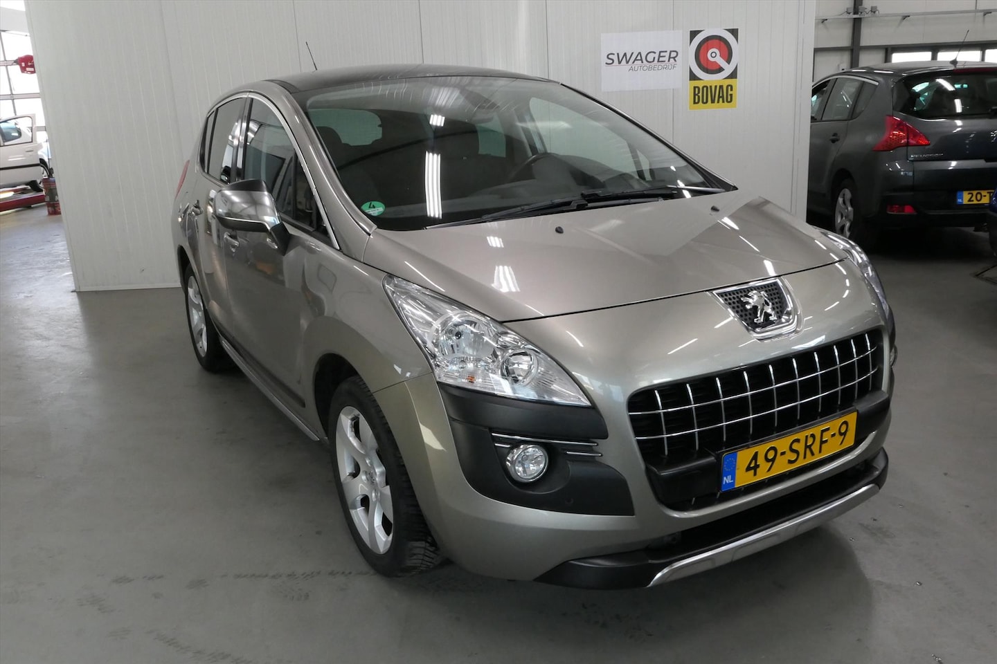 Peugeot 3008 - 1.6 16V THP 156PK Aut. Allure (Goed onderhouden&Trekhaak) - AutoWereld.nl