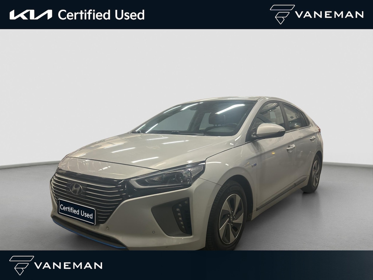 Hyundai IONIQ - 1.6 GDi First Edition | Climate Control | Cruise Control | Navigatie | Leder | Schuifdak | - AutoWereld.nl