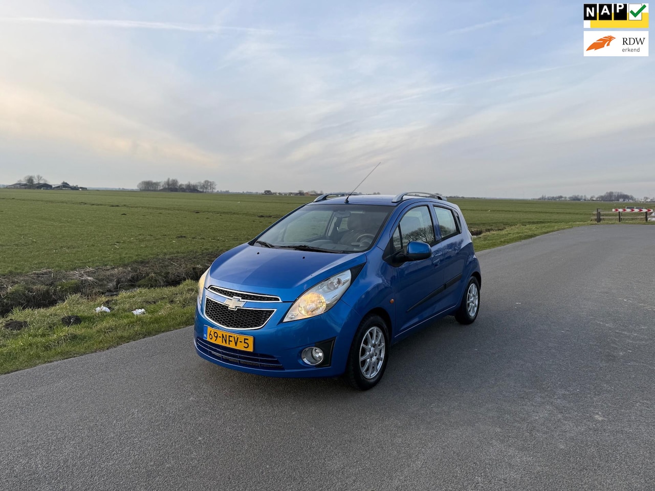 Chevrolet Spark - 1.0 16V LS Bi-Fuel 1E EIGENAAR/NAP/AIRCO/1 JAAR APK! - AutoWereld.nl