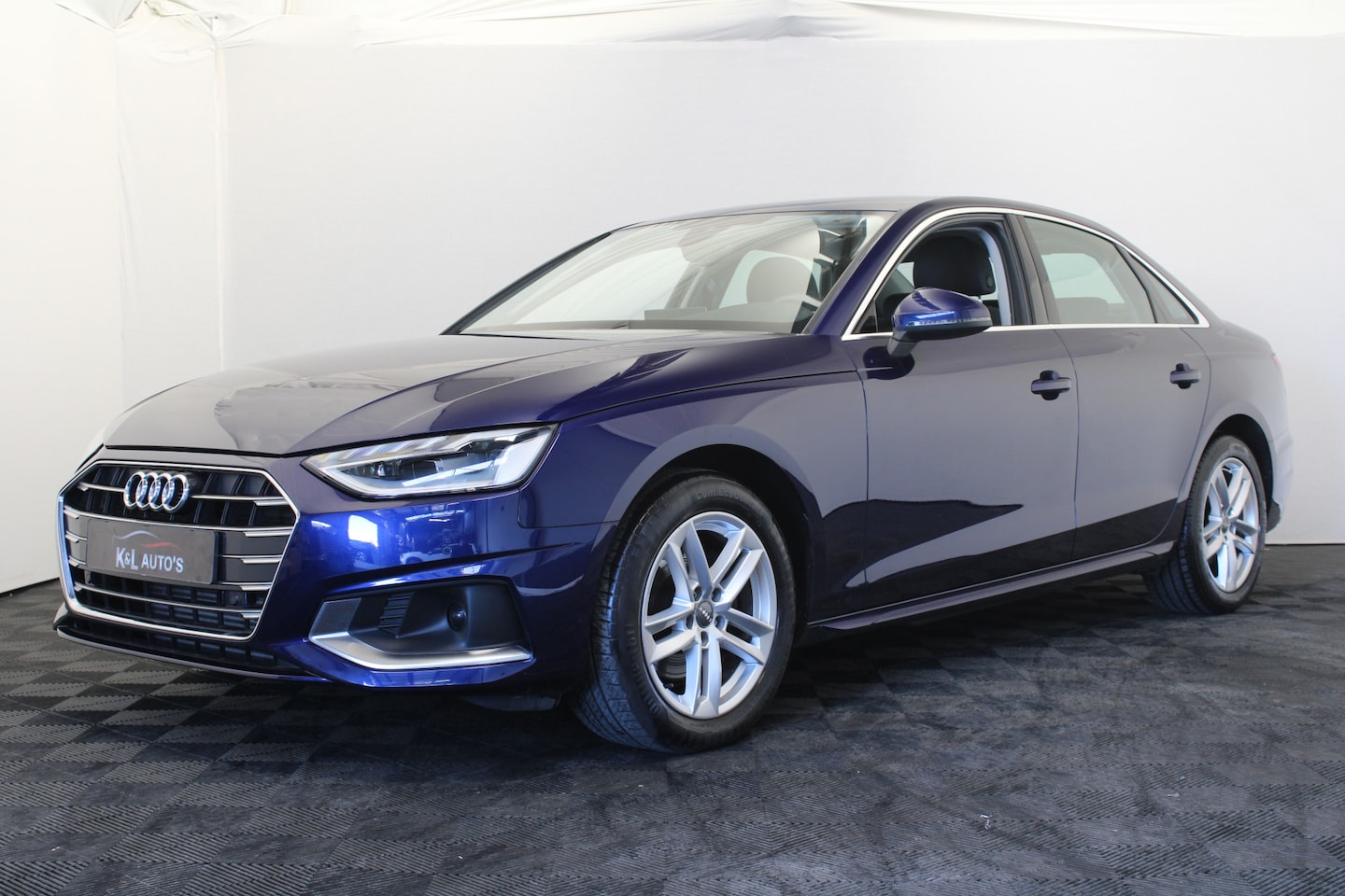 Audi A4 Limousine - 35 TFSI Business Edition |Navi| - AutoWereld.nl