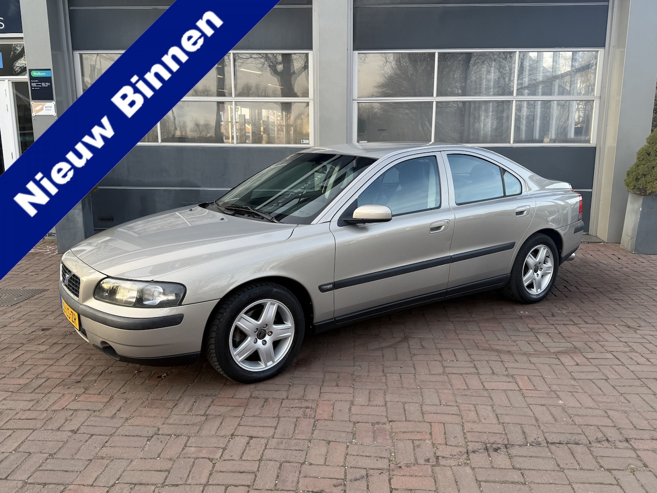 Volvo S60 - 2.4 Trekhaak,Airco,16inch,Clima 141pk Youngtimer - AutoWereld.nl