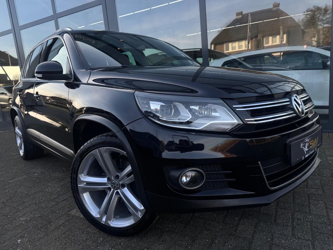 Volkswagen Tiguan - 1.4 TSI R-Line Edition 1.4 TSI R-Line Edition - AutoWereld.nl