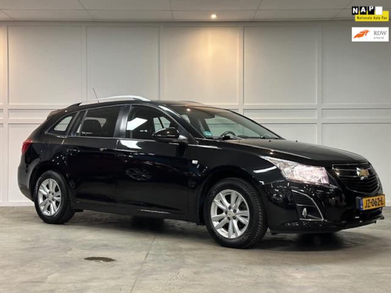 Chevrolet Cruze - 1.6 LT / Trekhaak / Cruise / Airco / 2012 - AutoWereld.nl