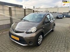 Toyota Aygo - 1.0 12V 5-DRS 2012 AIRCO/ DEALER ONDERHOUDEN