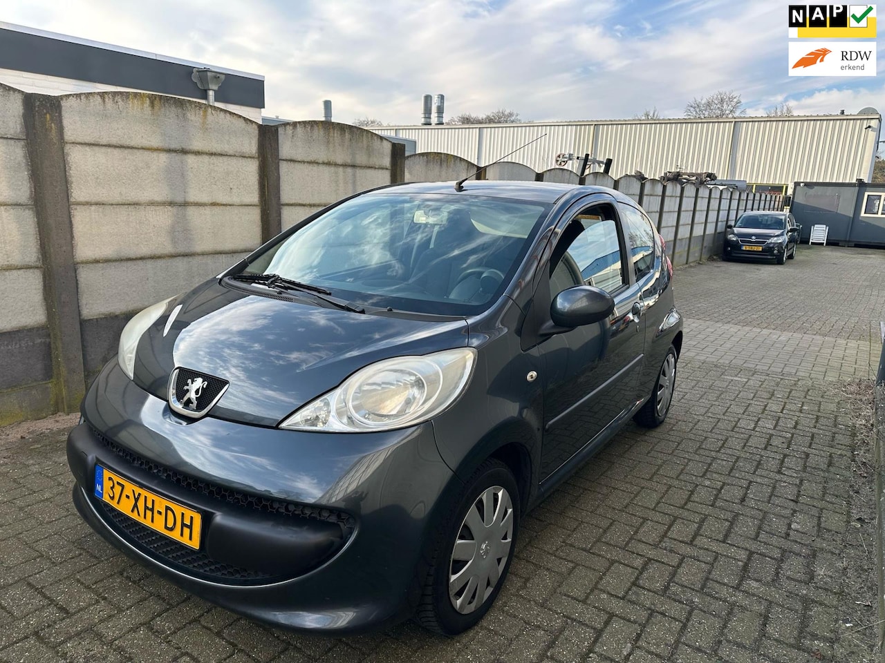 Peugeot 107 - 1.0-12V 3 DRS AIRCO/ NIEUWE KOPPELING/ NETTE AUTO! - AutoWereld.nl