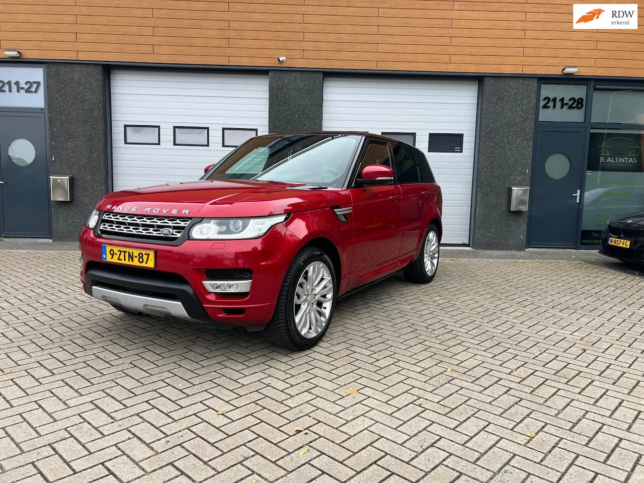 Land Rover Range Rover Sport - 3.0 TDV6 HSE Dynamic 3.0 TDV6 HSE Dynamic - AutoWereld.nl