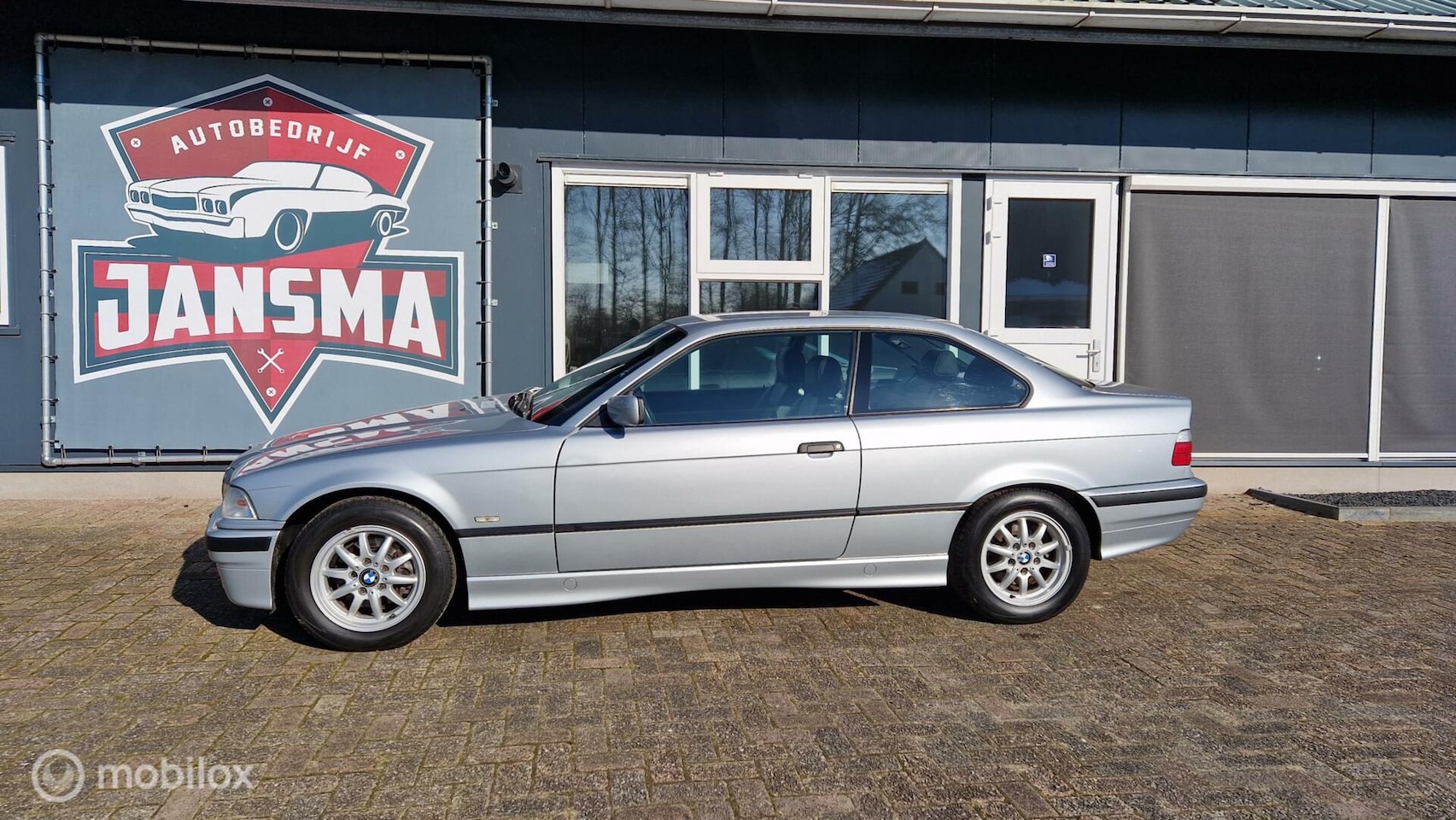 BMW 3-serie Coupé - 318i 1998 E36 108000km!! - AutoWereld.nl