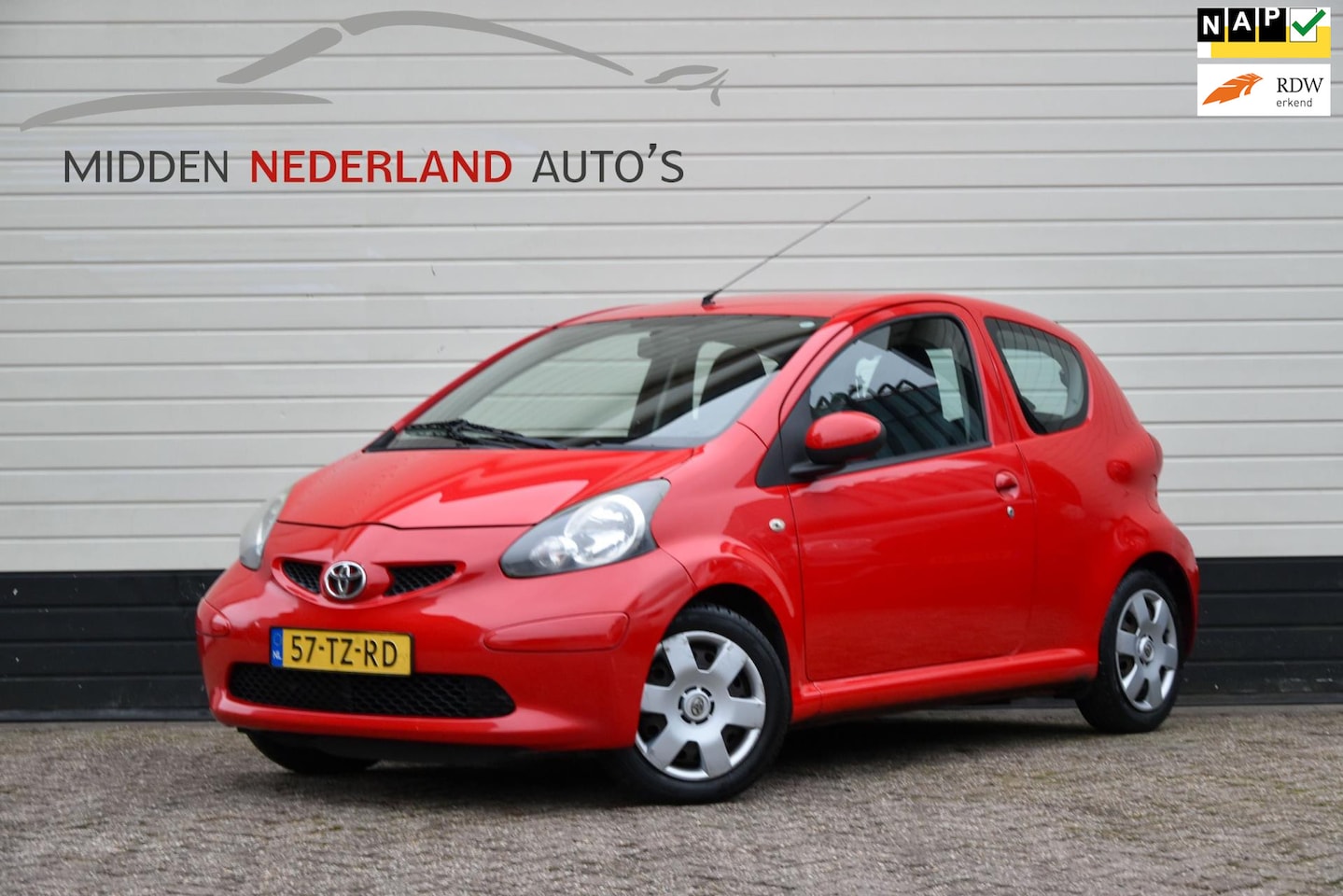 Toyota Aygo - 1.0-12V * NIEUWE APK KEURING * AIRCO * - AutoWereld.nl