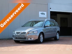 Volvo V50 - 2.4 Momentum AUTOMAAT YOUNGTIMER incl. 21% BTW