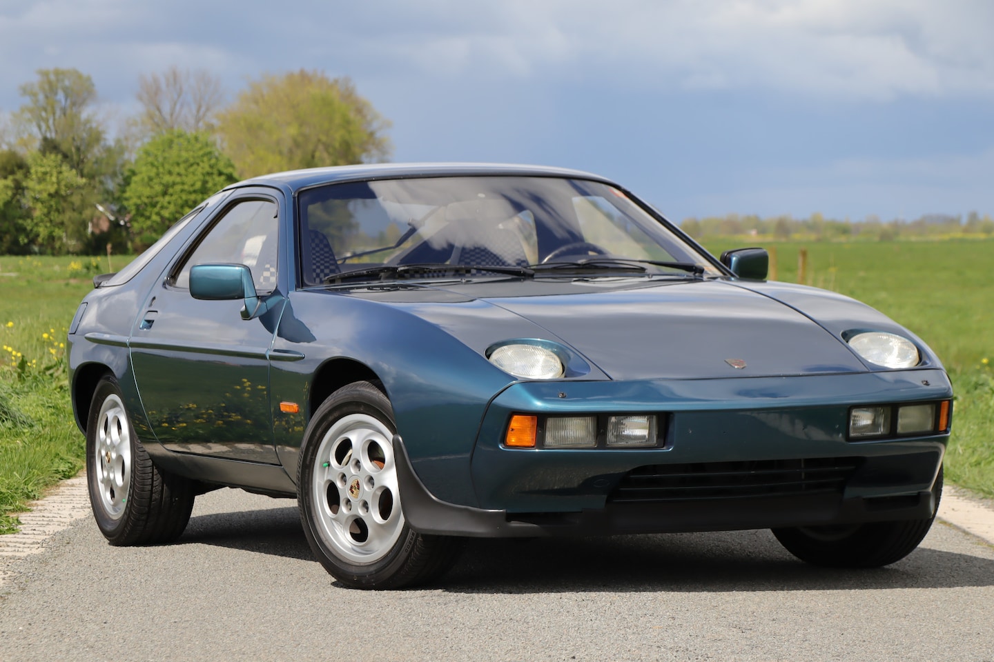 Porsche 928 - 4.5 Manual - Original Dutch, Low Mileage - AutoWereld.nl