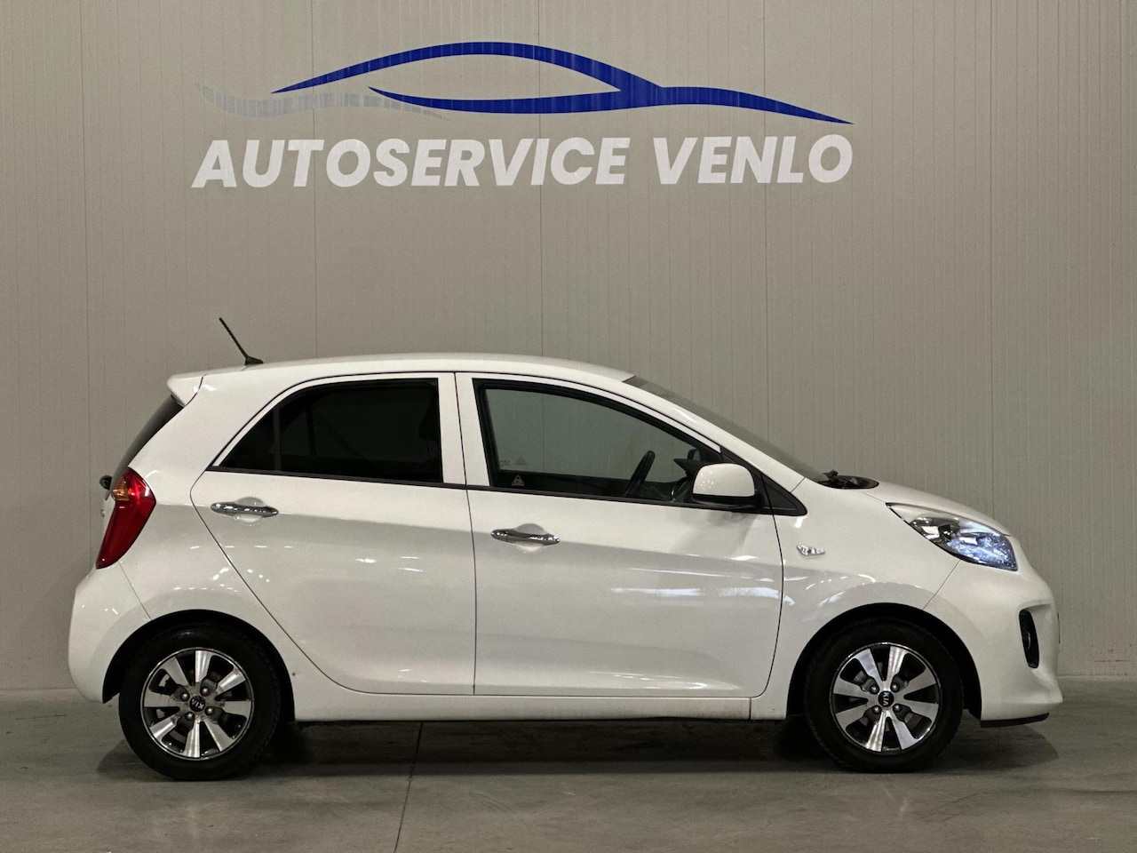 Kia Picanto - 1.0 CVVT First Edition ECO 5drs led 100% dealer onderhouden - AutoWereld.nl