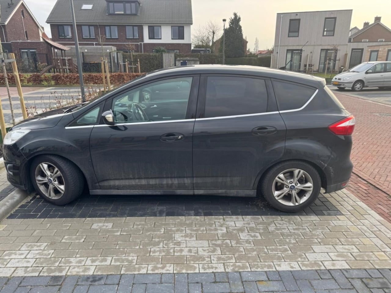 Ford C-Max - 1.0 LEASE Titanium “Tik in de motor” - AutoWereld.nl