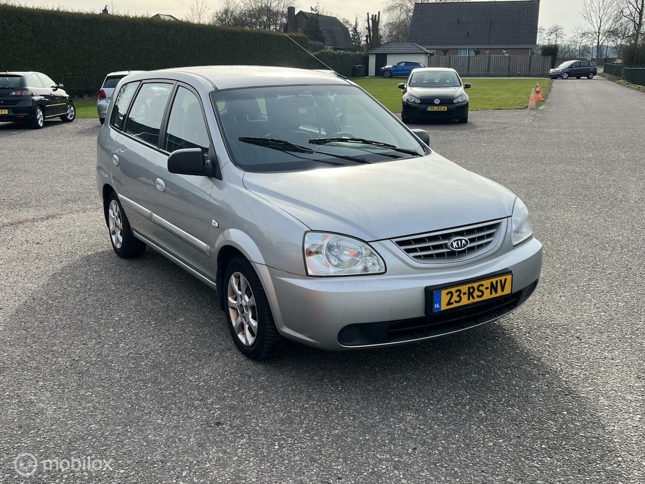 Kia Carens - 1.6-16V LX 1.6-16V LX - AutoWereld.nl