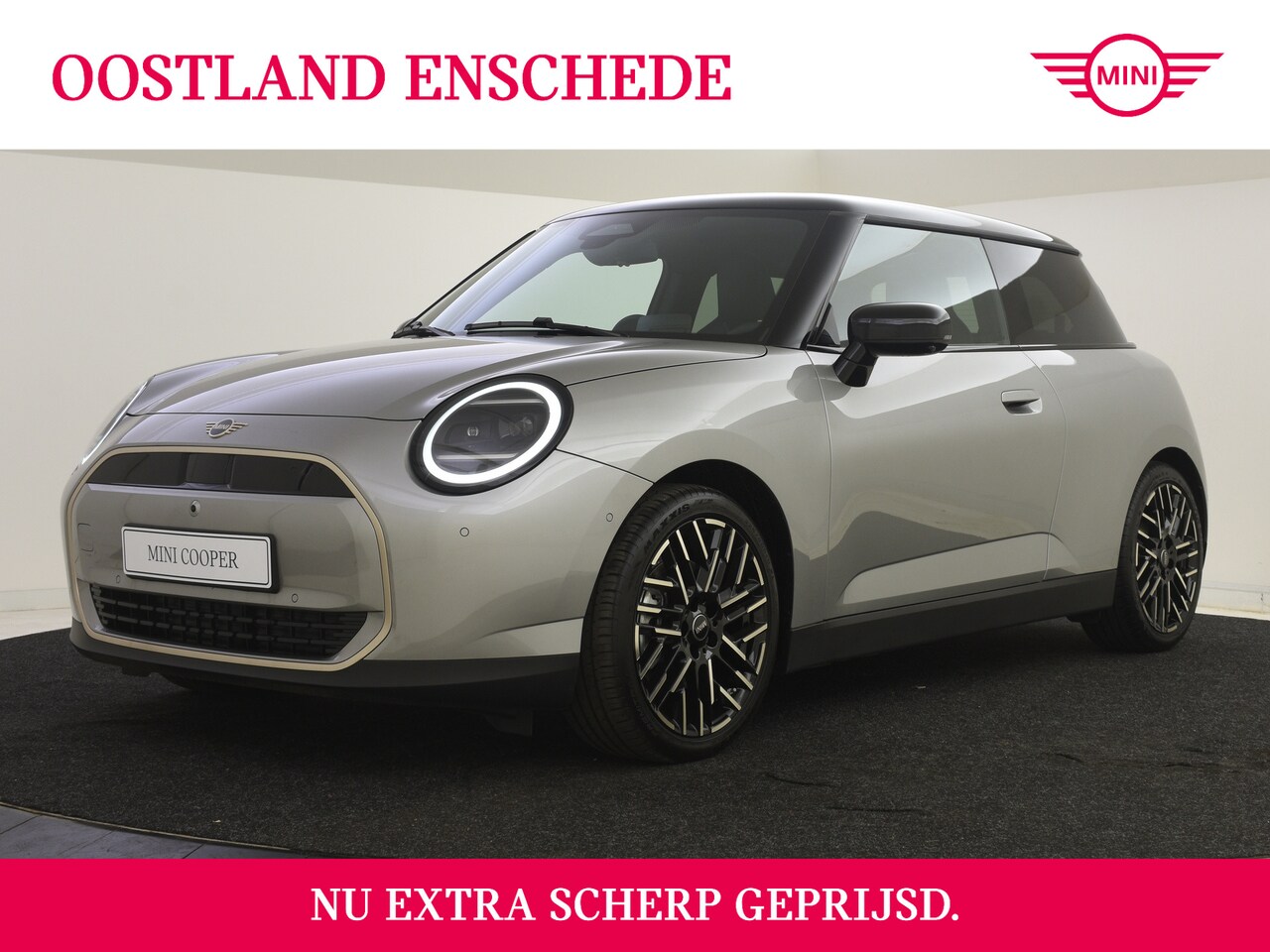 MINI Cooper - Hatchback E / Favoured Trim / Pakket L / 18 inch Night Flash Spoke 2-tone - AutoWereld.nl