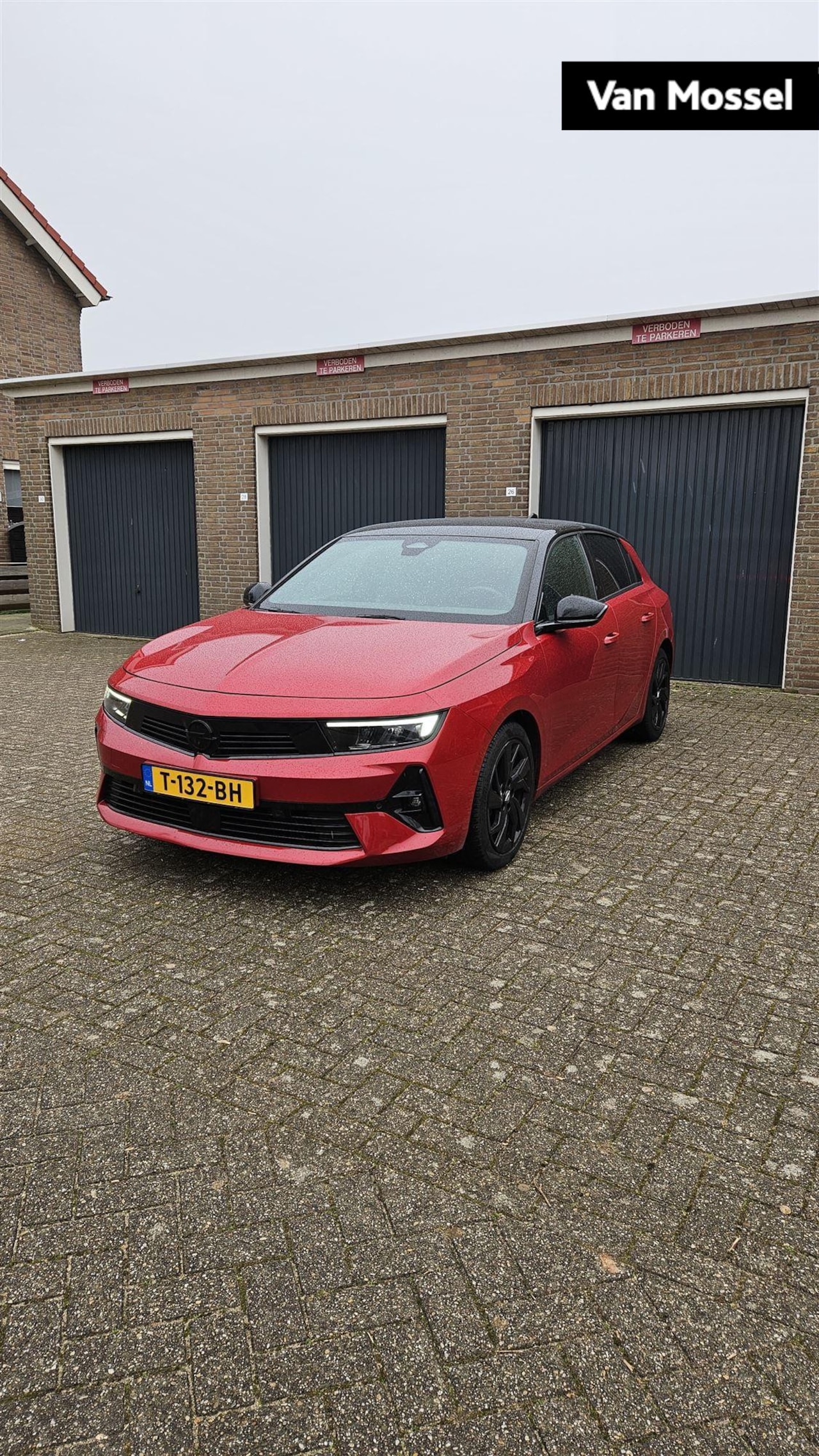 Opel Astra - 1.2 GS Line Navigatie | Blind spot assist | Verwarmde voorstoelen | AGR bestuurdersstoel | - AutoWereld.nl