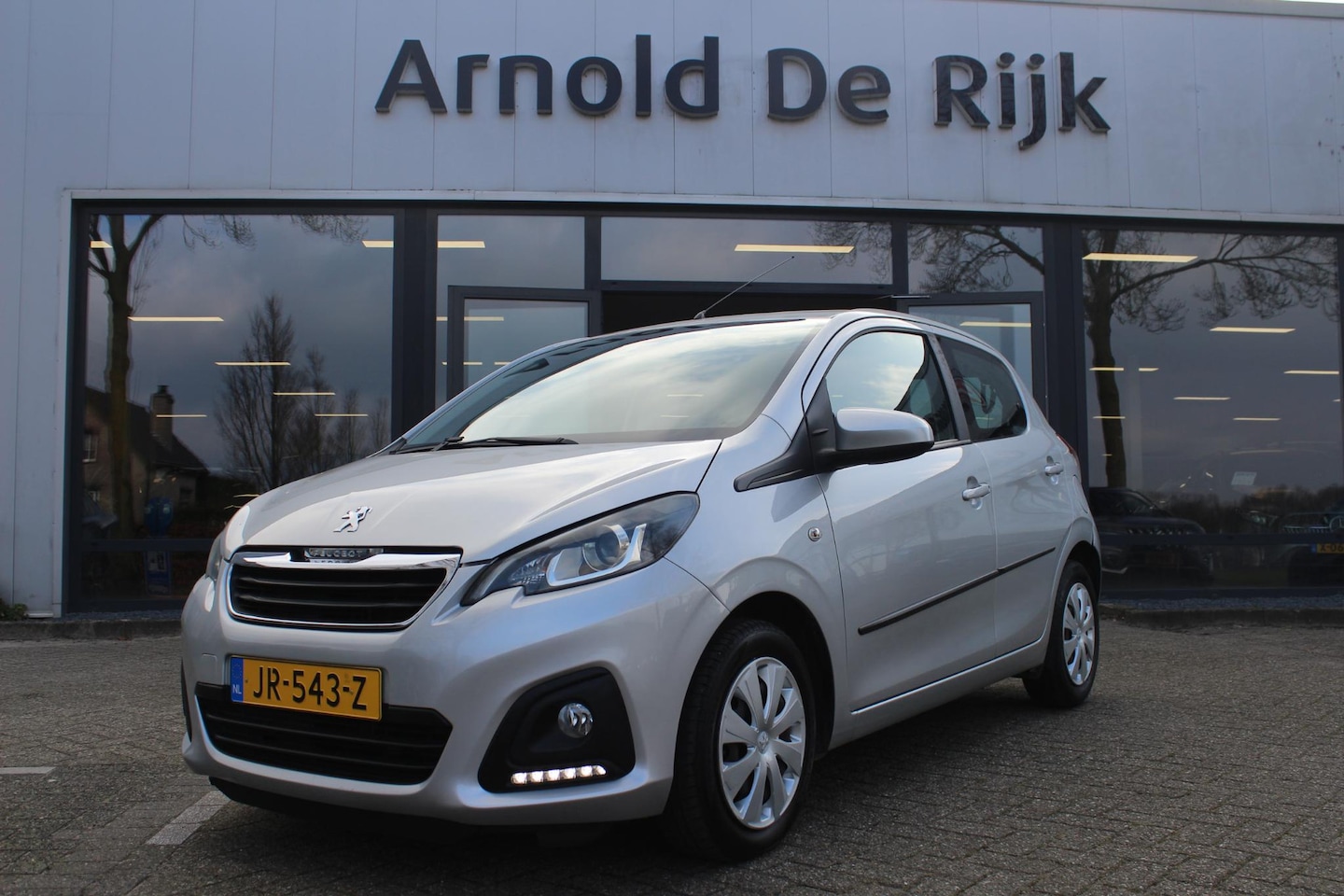 Peugeot 108 - 1.0 e-VTi Active 1.0 e-VTi Active - AutoWereld.nl