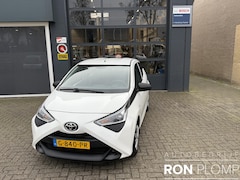 Toyota Aygo - 1.0 VVT-i x-fun / Airco/ Bluetooth/ LED/ Elektrische ramen