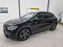 Mercedes-Benz GLA-Klasse - 200 Business Solution AMG Camera | Stoelverwarming | Navi | Pdc V + A