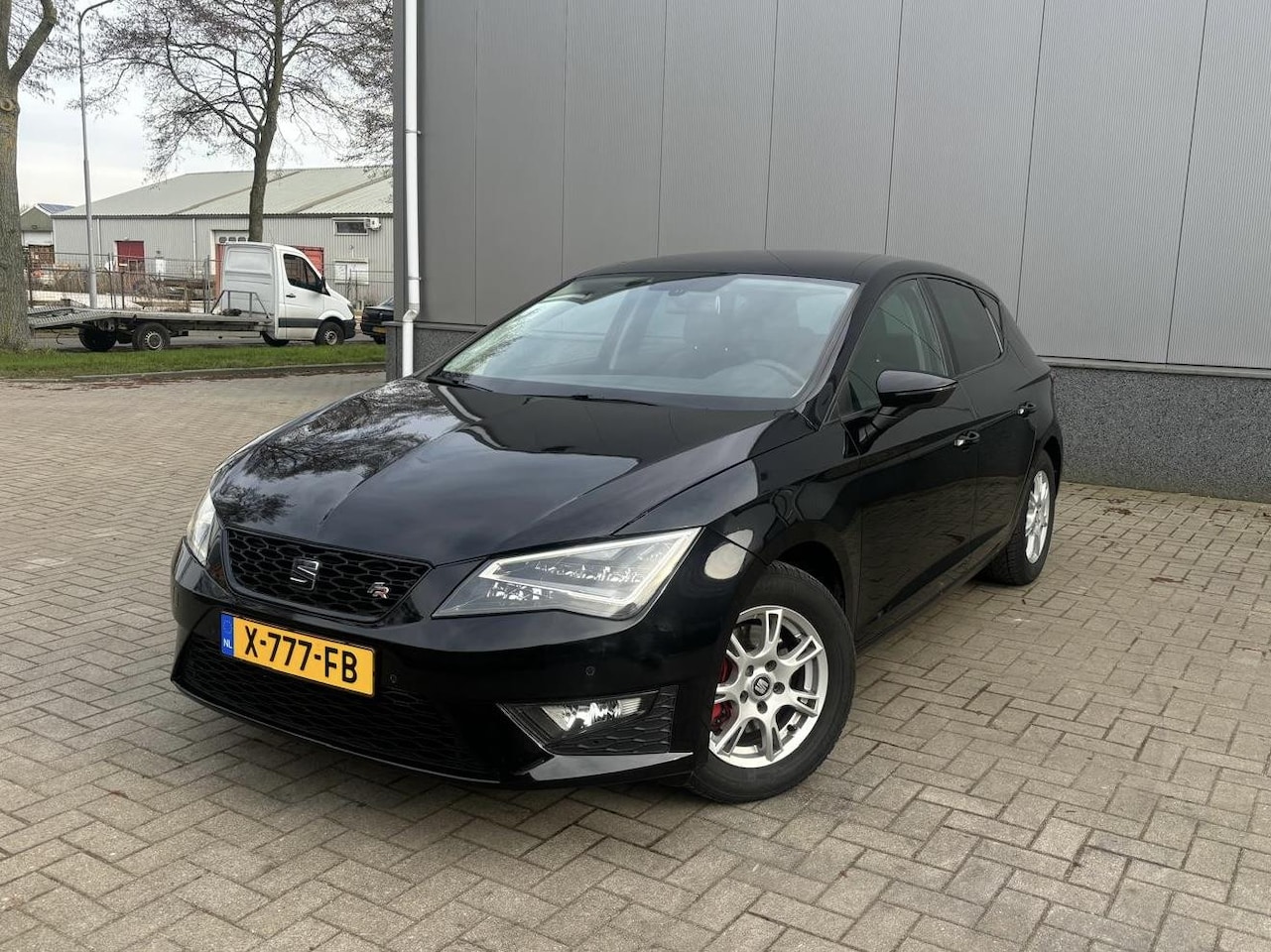 Seat Leon - 1.4TSi FR Business 140PK Jaar Apk - AutoWereld.nl