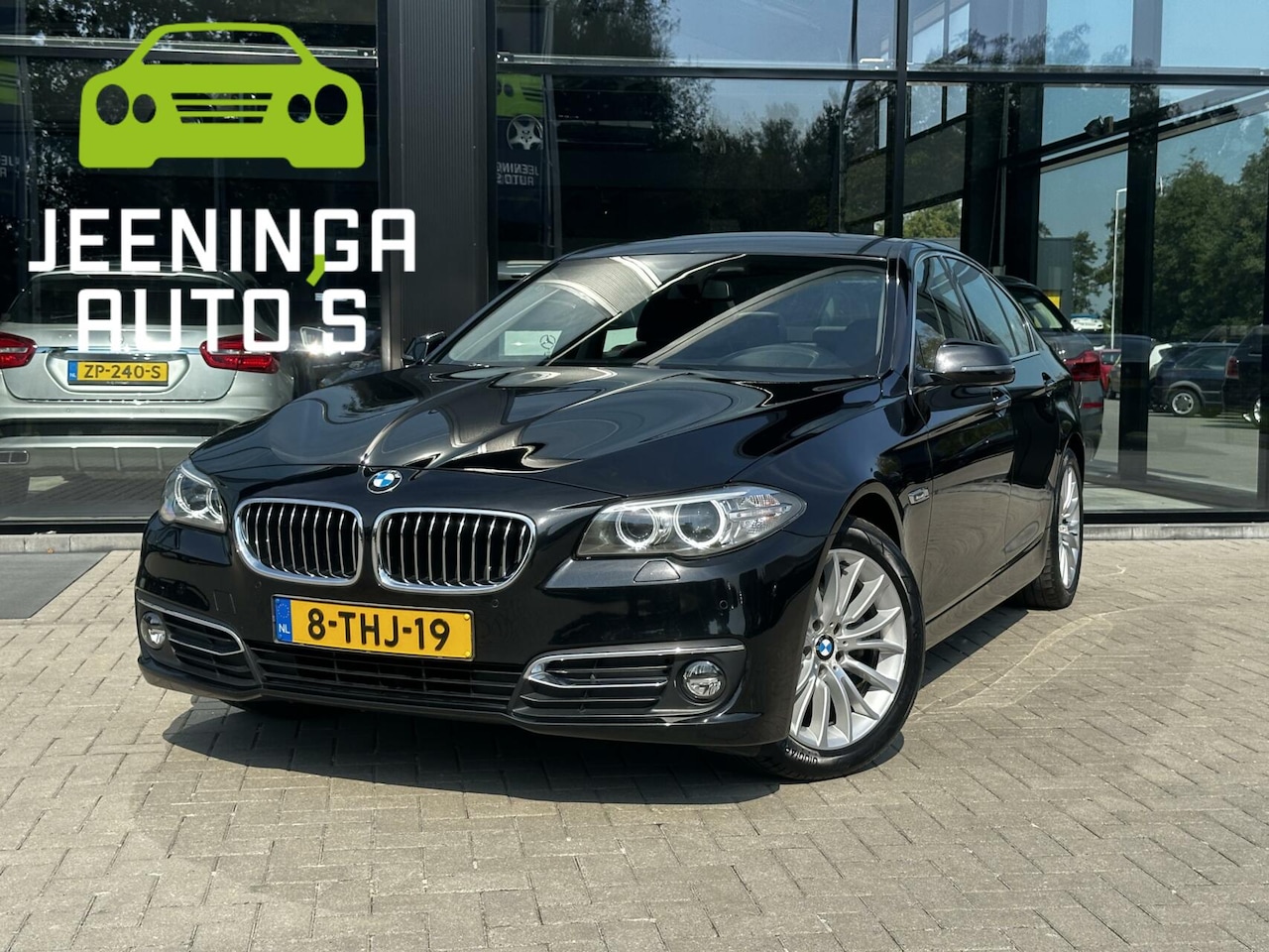 BMW 5-serie - 520i High Executive | Leder | Comfort | Trekhaak - AutoWereld.nl