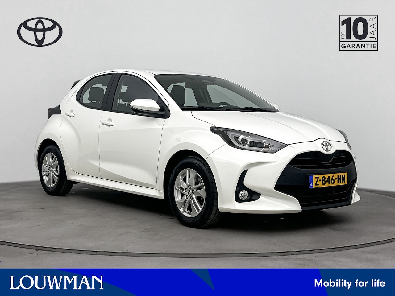 Toyota Yaris - 1.5 Hybrid 115 Active | 15 inch LM velgen | Camera | Climate Control | Cruise Control Adap - AutoWereld.nl